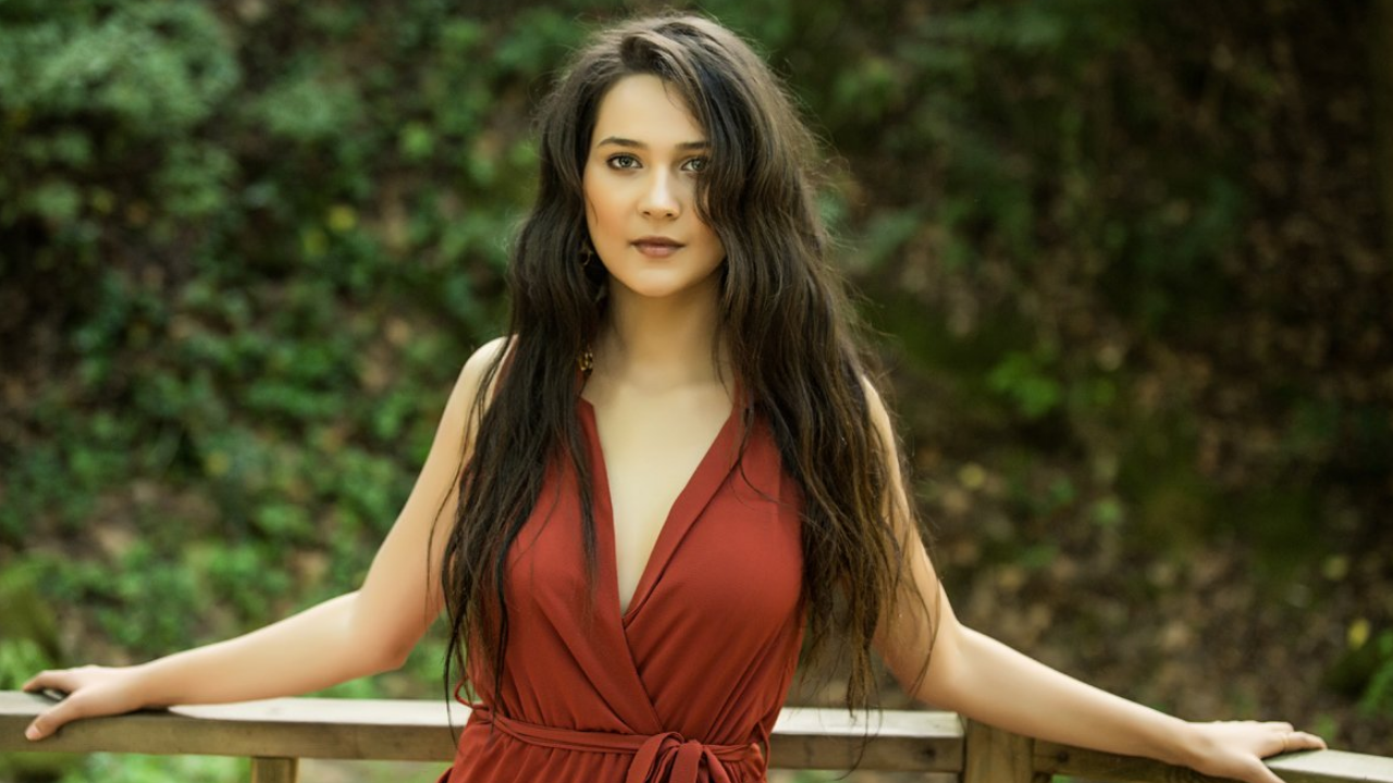 Aybüke Pusat’ın Yerini O Isim Dolduracak Teşkilat’ta Yeni Neslihan Gülsim Ali İlhan Mı (2)