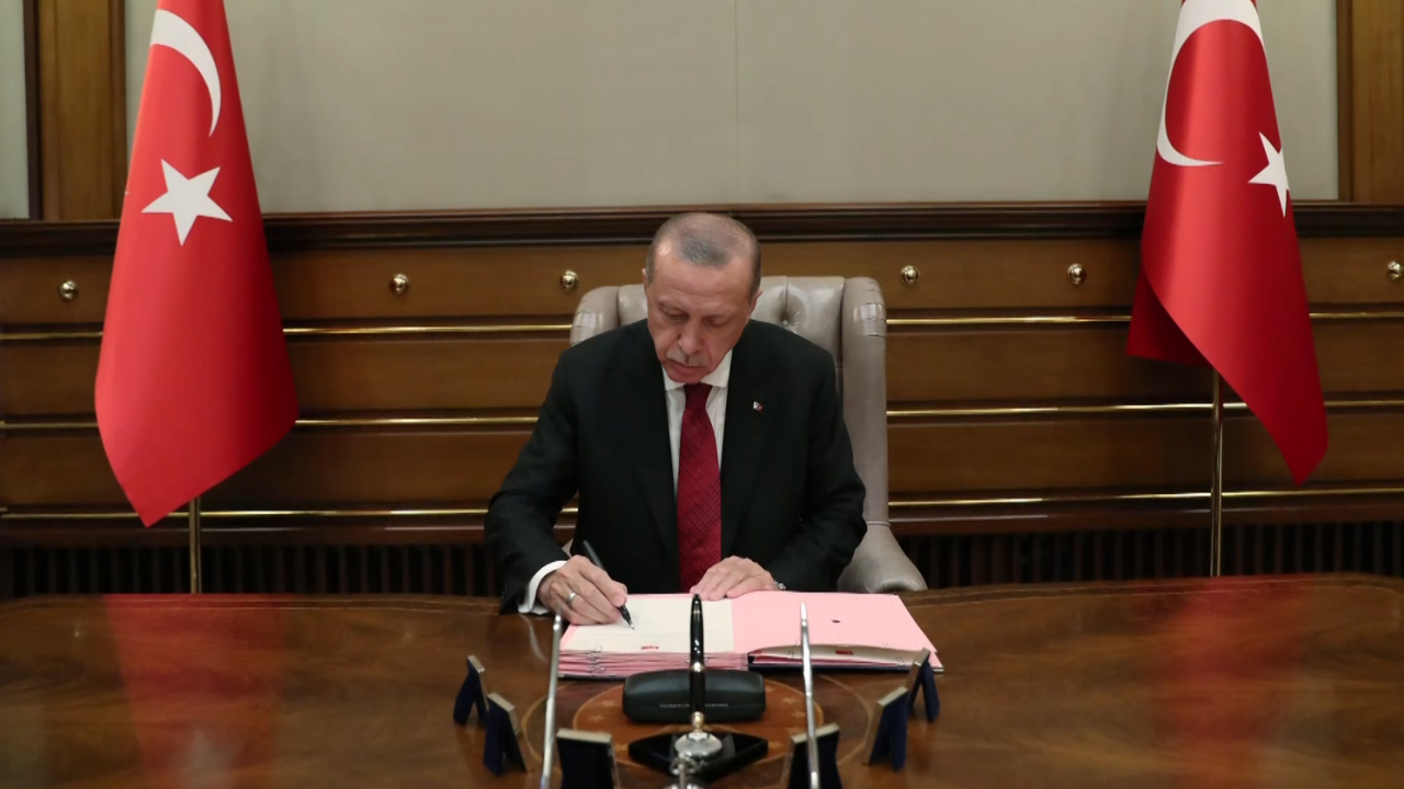Cumhurbaşkanı Erdoğan’dan 140 Isimlik Atama Orhan Gencebay Ve Hülya Koçyiğit De Listede