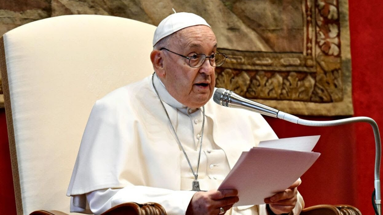 Haberi Vatikan Duyurdu Papa Francis 88 Yaşında Hayatını Kaybetti