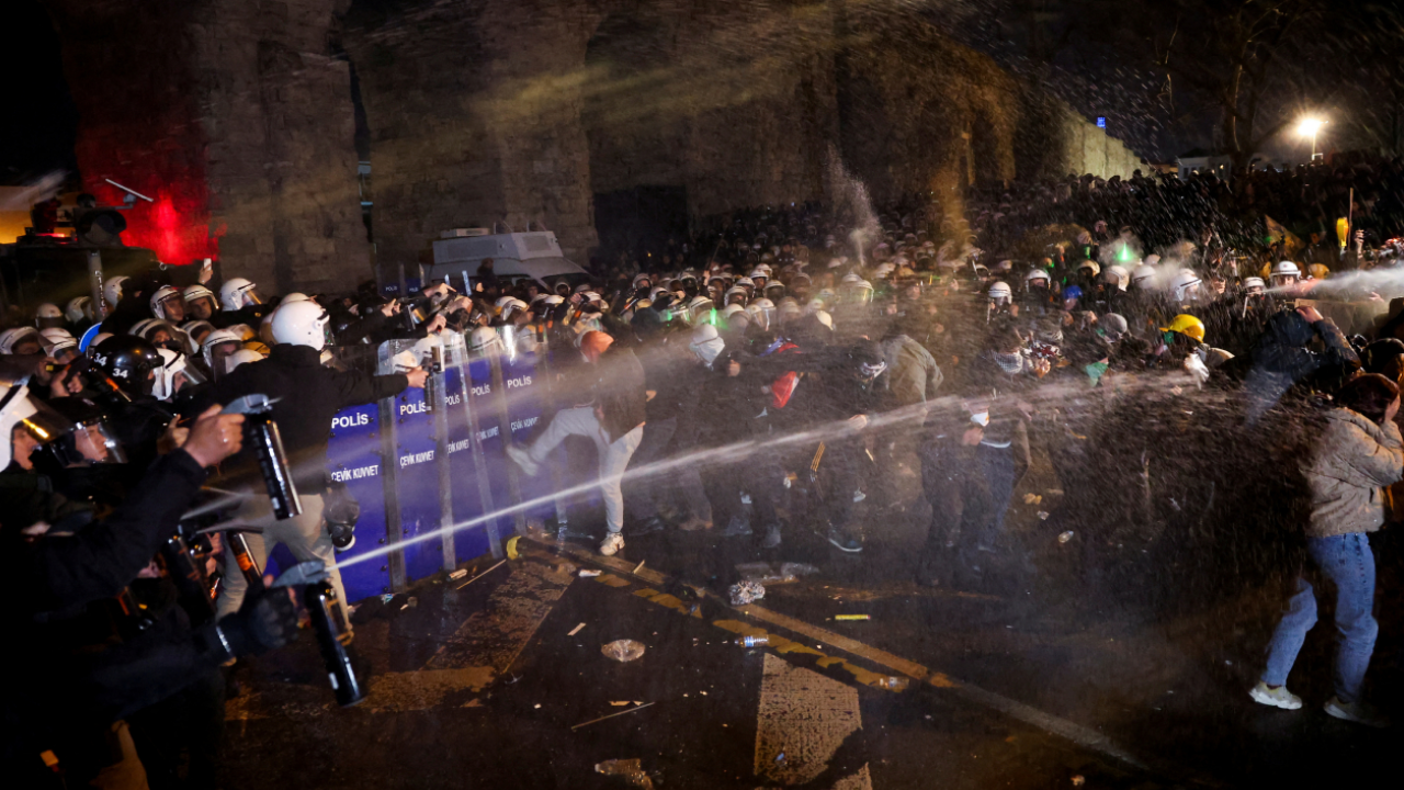İstanbul’da İbb Protestoları Davasında Gelişme 139 Sanık Için 3 Yıla Kadar Hapis Istemi (1)
