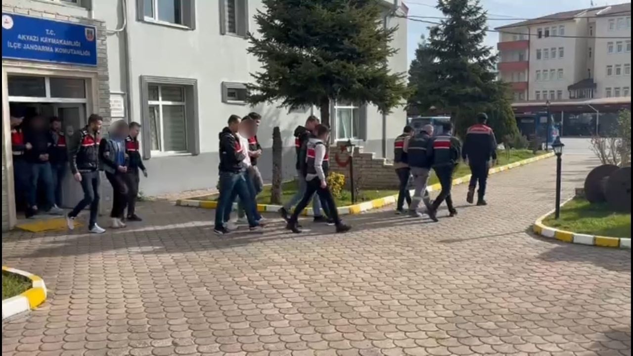 Kadın Profilli Sahte Hesaplarla 500 Milyonluk Vurgun 11 Kişi Tutuklandı (5)