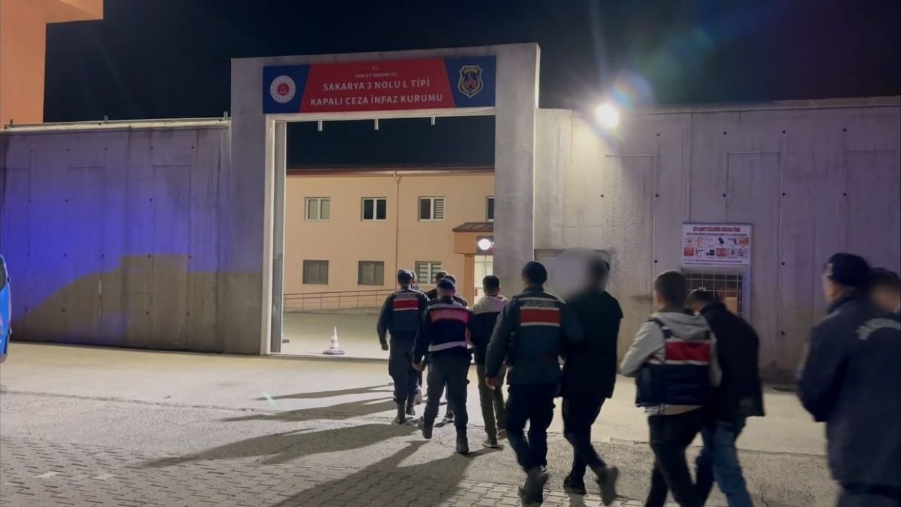 Kadın Profilli Sahte Hesaplarla 500 Milyonluk Vurgun 11 Kişi Tutuklandı (6)