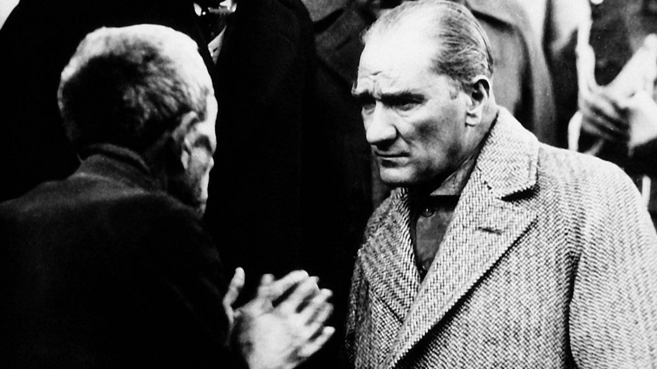 Kanada’da Atatürk’e Skandal Saygısızlık Diktatörlerle Aynı Listeye Kondu (1)