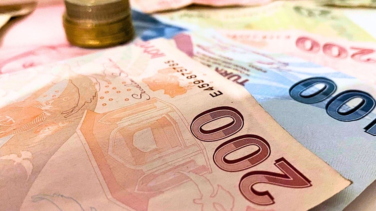 Kötü Haberi Bir Alman Bankası Verdi Dolar 42 Tl Olacak (1)
