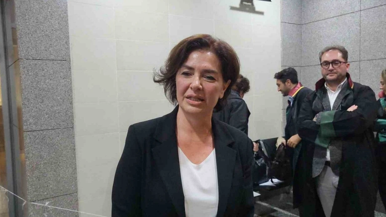 Mahkemeden Tsk Yorumuna Ceza Geldi Gazeteci Özlem Gürses’e 1 Yıl 3 Ay Ceza