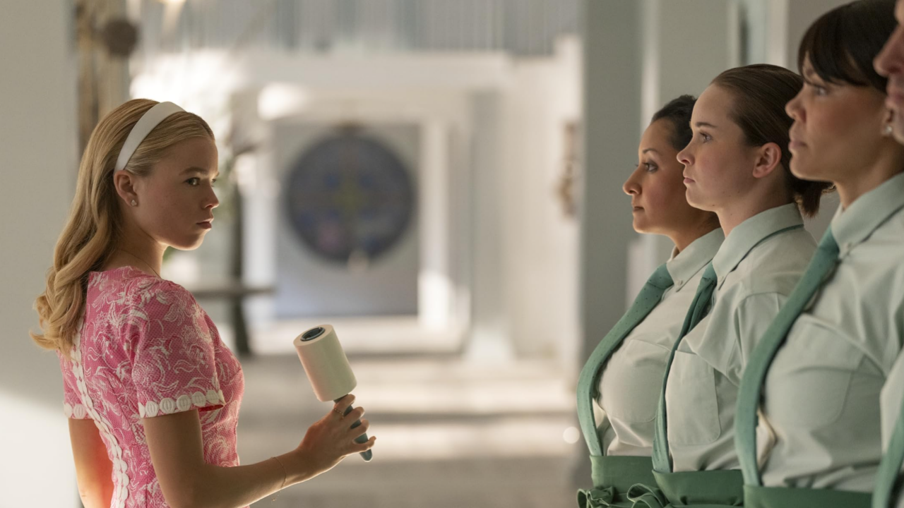 Netflix’ten Şok Etkisi Yaratacak Dizi Sirens’tan Julianne Moore Ve Milly Alcock’lu İlk Fragman (3)