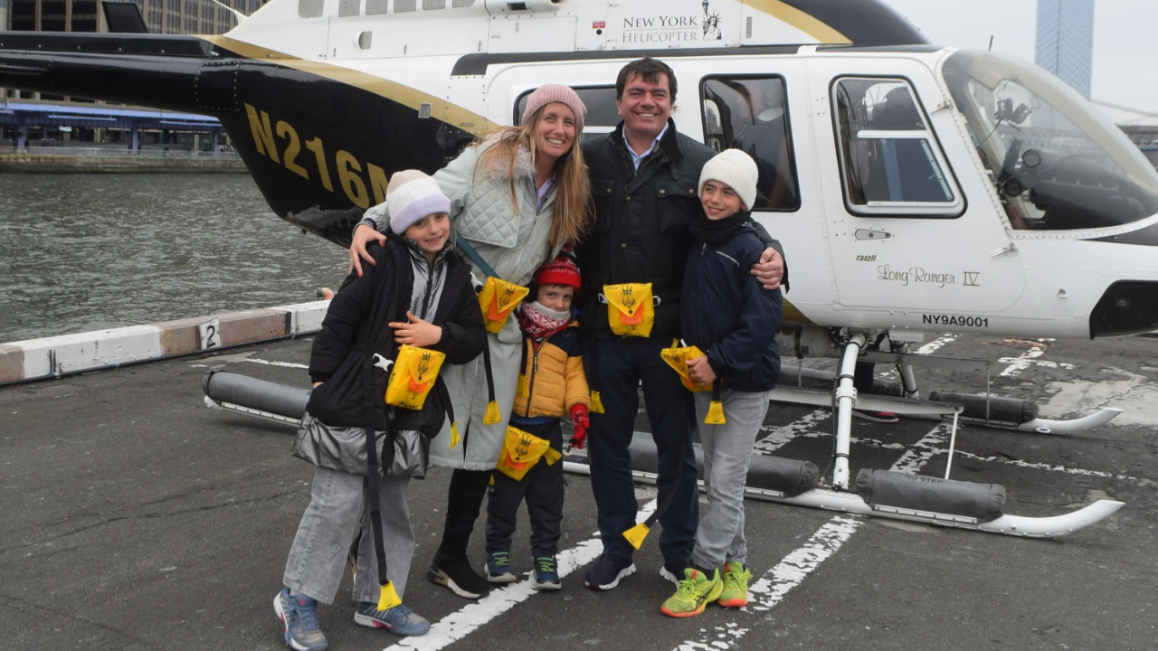 New York’ta Tur Helikopteri Nehre Çakıldı Siemens Ceo’su Ve Ailesi Hayatını Kaybetti