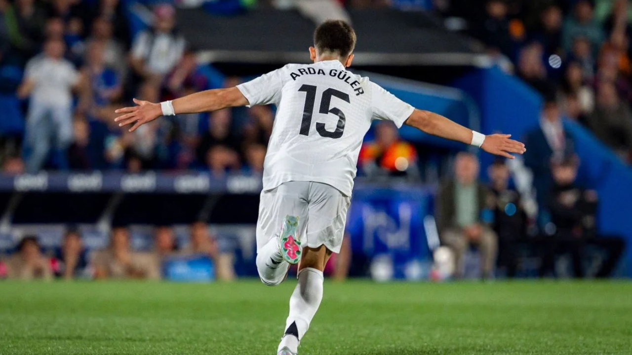 Real Madrid’de Toni Kroos’un Veliahtı Mı Olacak Arda Güler’den Ancelotti’ye Gollü Mesaj (3)