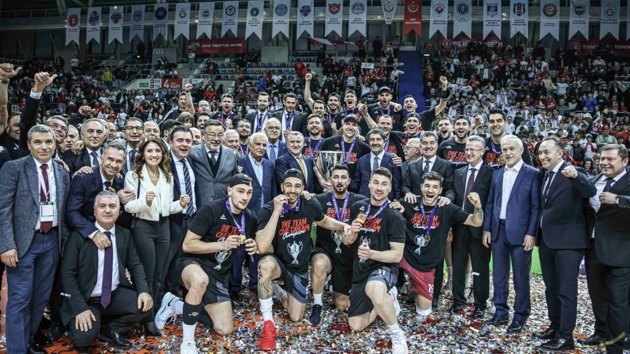 Ziraat Bankkart, Cev Kupası’nı Kazanarak Tarih Yazdı