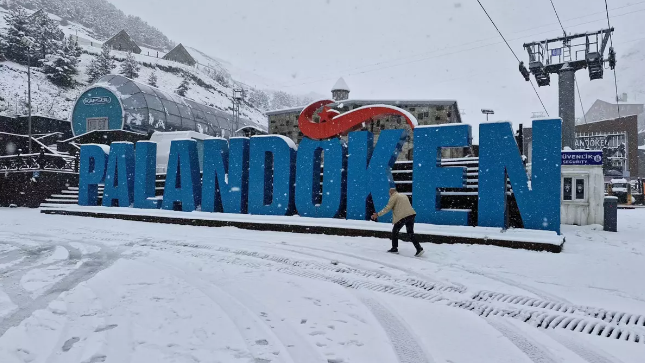 Erzurum’da Mayıs Ayı Kışı Aratmadı Kent Beyaza Büründü