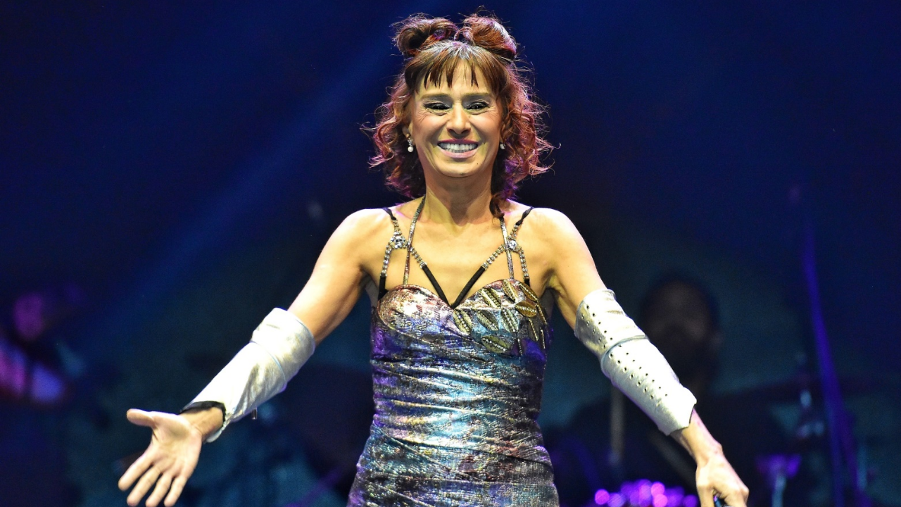 Kurban Bayramı’nda konserden milyonları vuran ünlüler! İşte bayram sahnesine çıkacak o isimler ve ücretleri 7