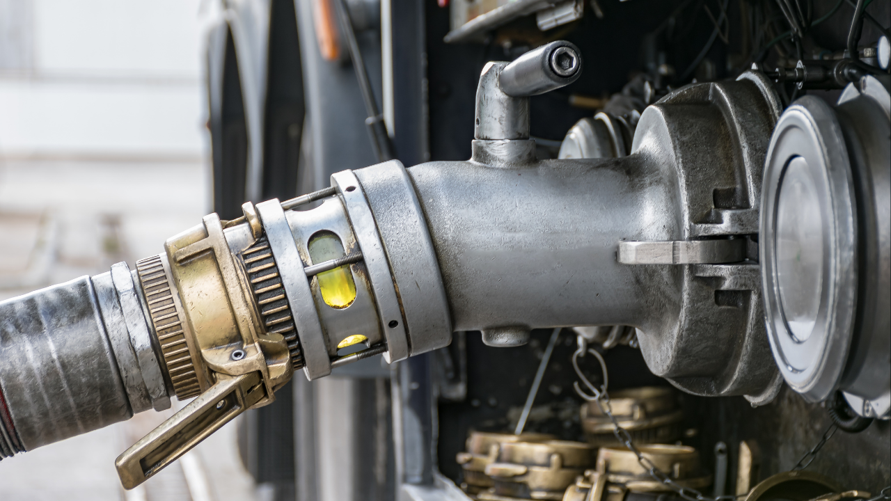 Akaryakıt Tabelaları 50 Lirayı Gördü Benzine Zam Geldi, Yarın Da Motorine Gelecek!