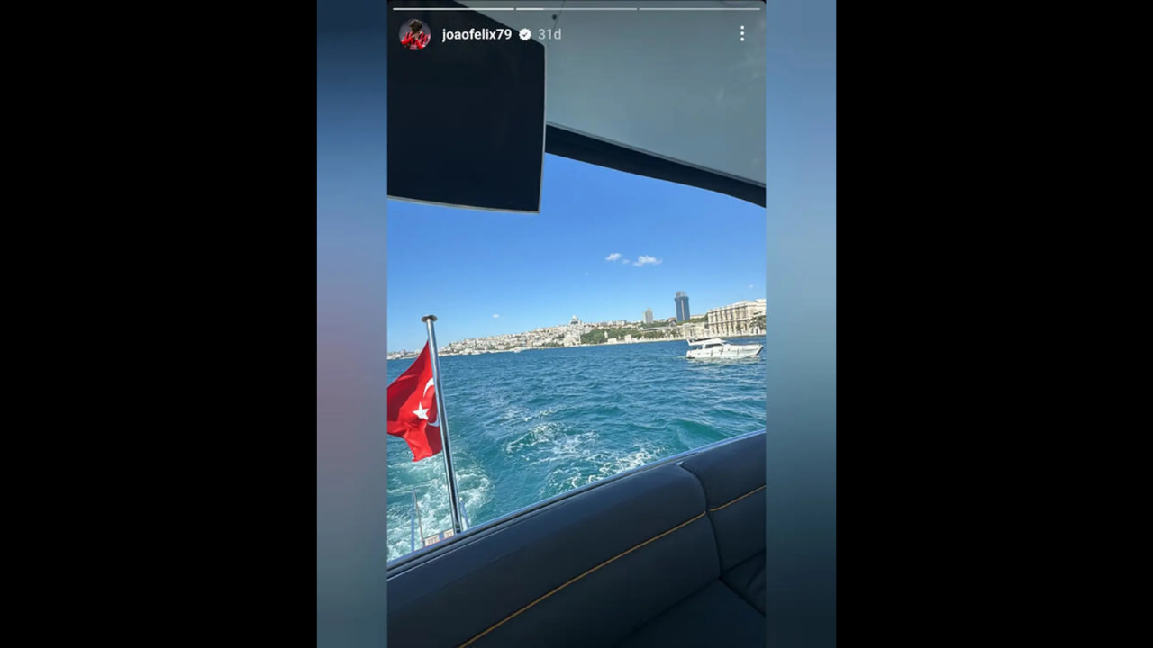 Joao Felix’ten Sürpriz Paylaşım İstanbul’a Geldi, Türk Bayrağıyla Poz Verdi