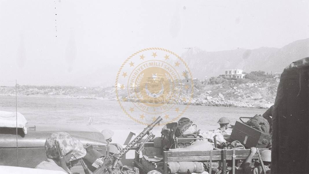 MSB 51 Yıl Sonra Tarihi Kareleri Paylaştı: Kıbrıs Barış Harekatı’ndan İlk Defa Görülen Fotoğraflar 2