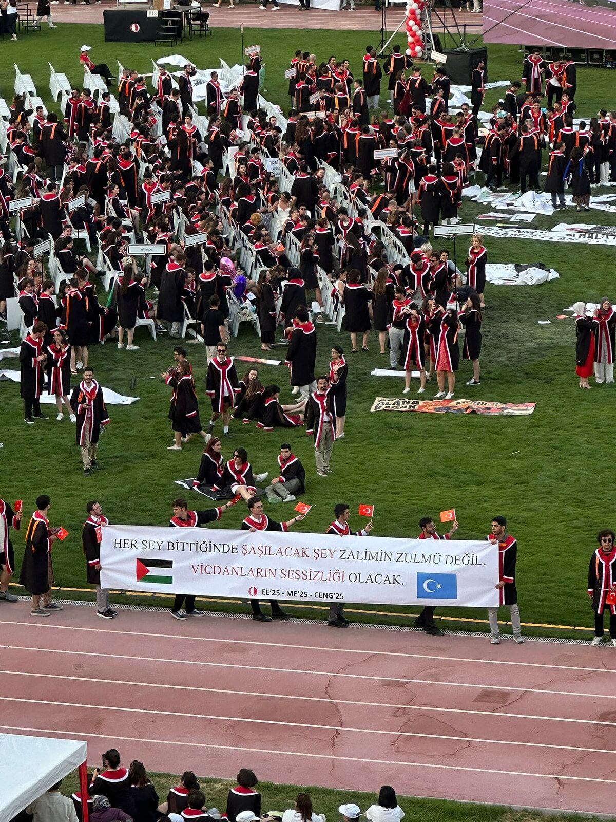 ODTÜ 2025 Mezuniyetinden En İyi Pankartlar 12