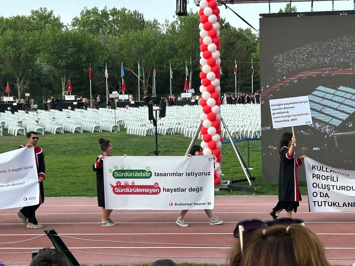 ODTÜ 2025 Mezuniyetinden En İyi Pankartlar 19