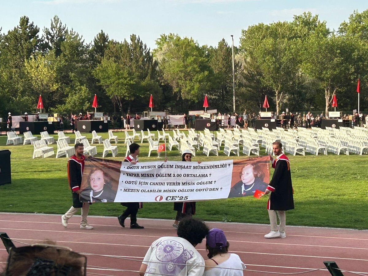 ODTÜ 2025 Mezuniyetinden En İyi Pankartlar 23