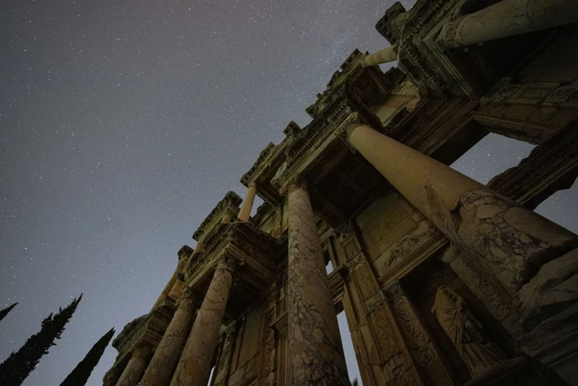 Efes Antik Kenti’nde Yıldızlarla Büyüleyen Gece 1