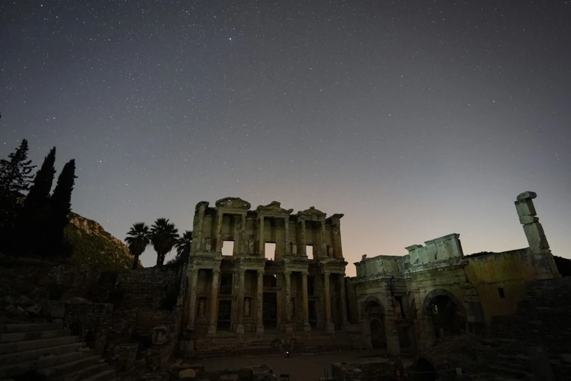 Efes Antik Kenti’nde Yıldızlarla Büyüleyen Gece 2