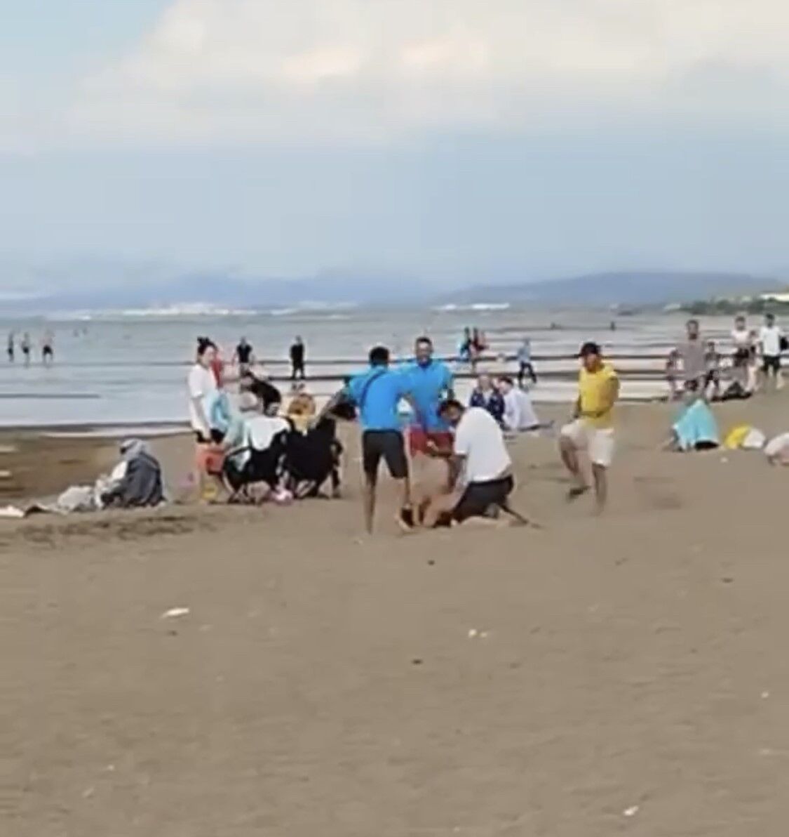 Beyşehir Gölü Kıyısındaki Plajda Kavga: 6 Kişi Yaralandı 04