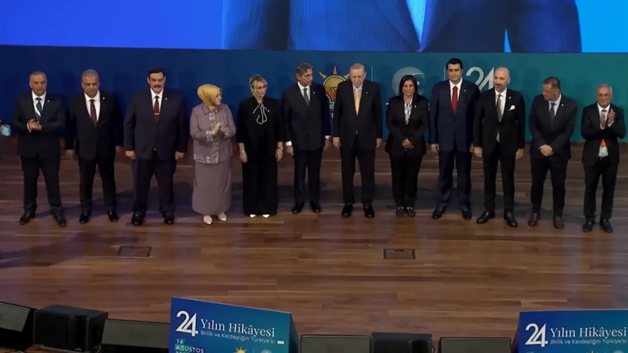 Erdoğan Rozetleri Taktı Ak Parti’ye Katılan Belediye Başkanları Belli Oldu