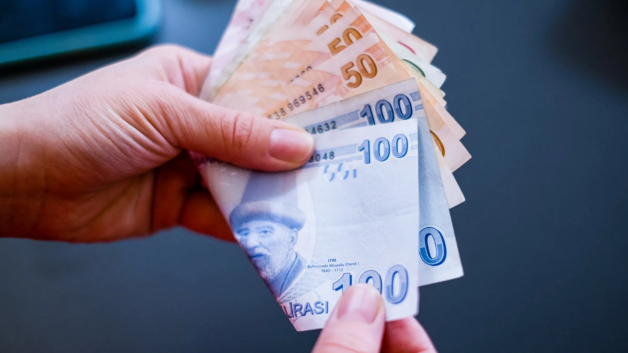 Hükümetin Memur Ve Memur Emeklisi Için Ilk Zam Teklifi Belli Oldu