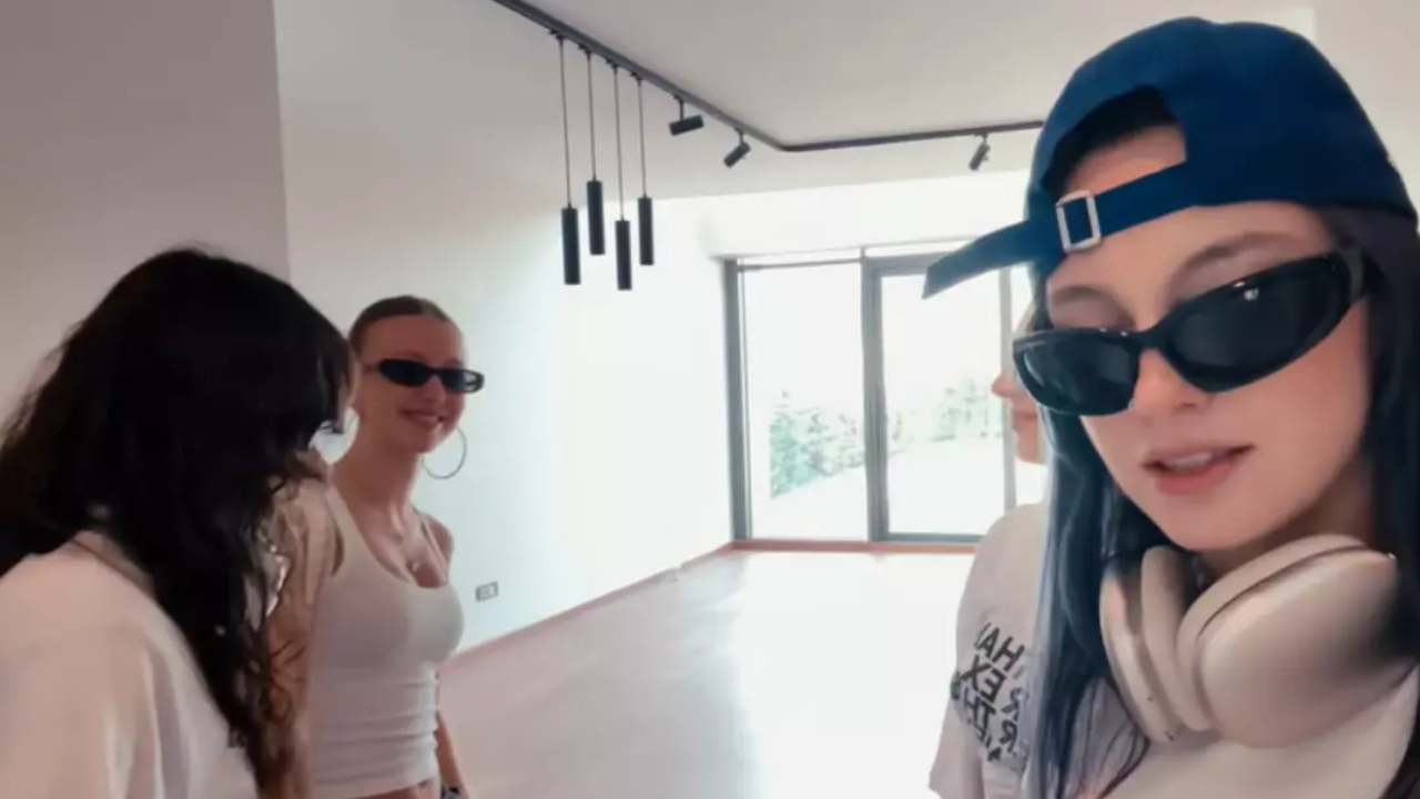 Manifest Grubu Yeni Evini Tanıttı ‘’Asansörlü, Stüdyolu, Saray Gibi’’ (1)