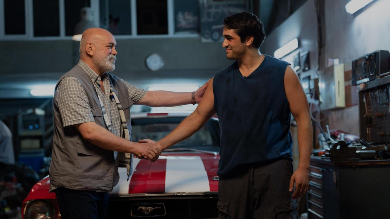 Mert Ramazan Demir’li Metruk Adam Filminden Yeni Fragman Yayınlandı (1)