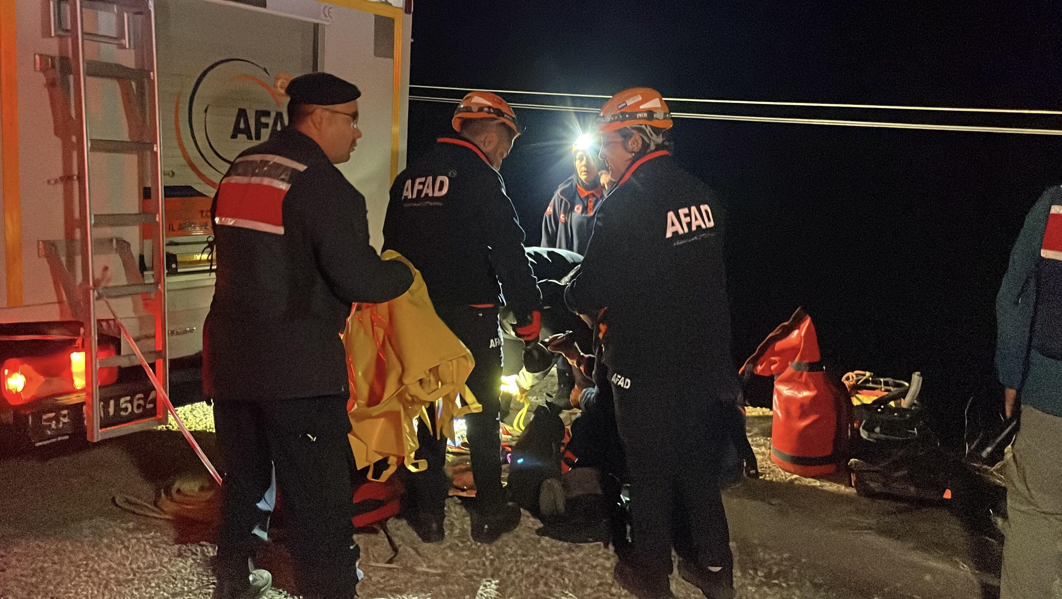 Sivas’ta otomobil uçuruma yuvarlandı: 4 ölü-1