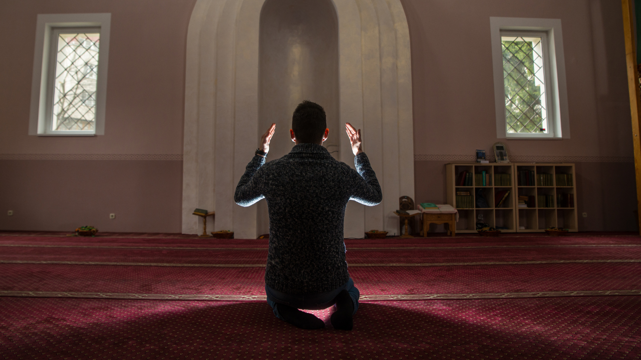 Ay Tutulması Namazı Nedir, Nasıl Kılınır