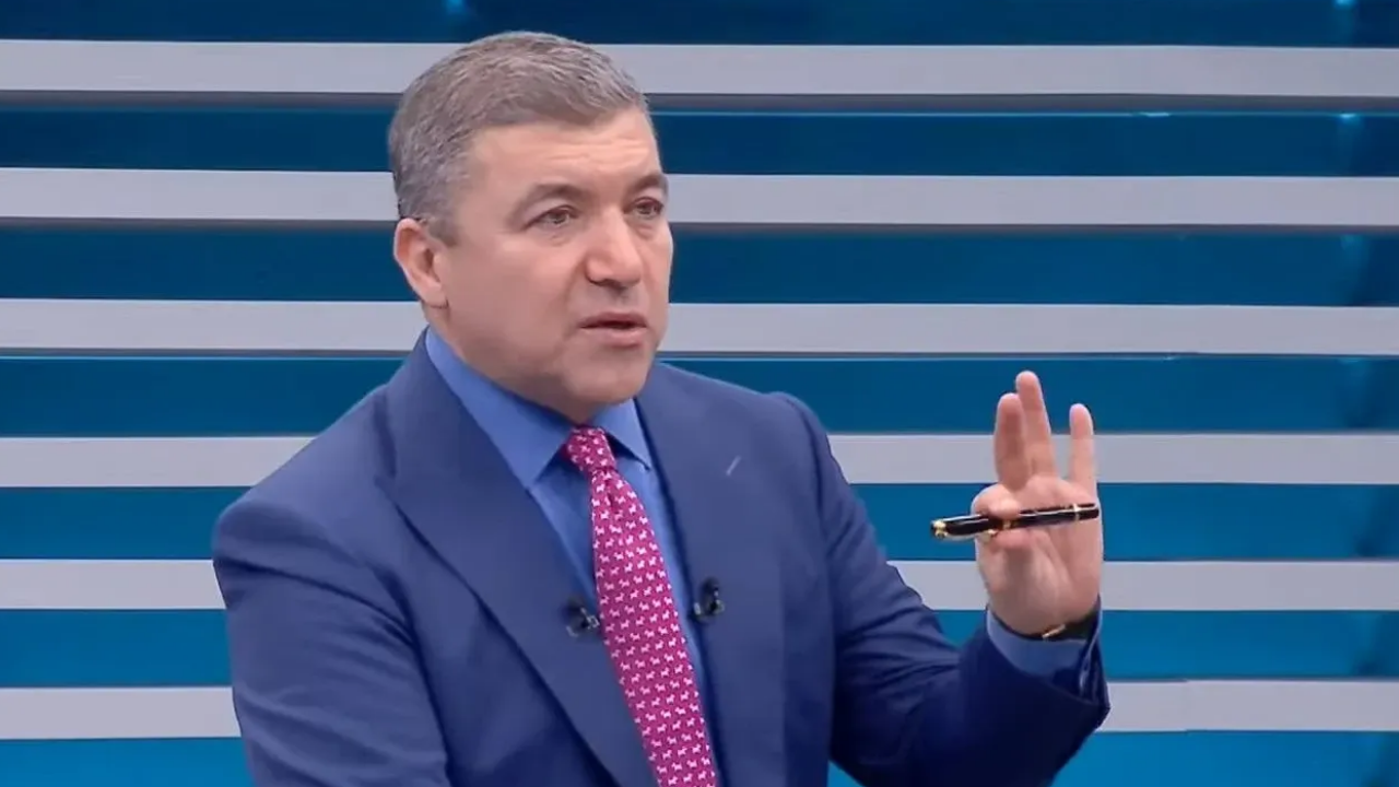 Gazeteci İsmail Küçükkaya, Halk Tv’den Ayrıldı