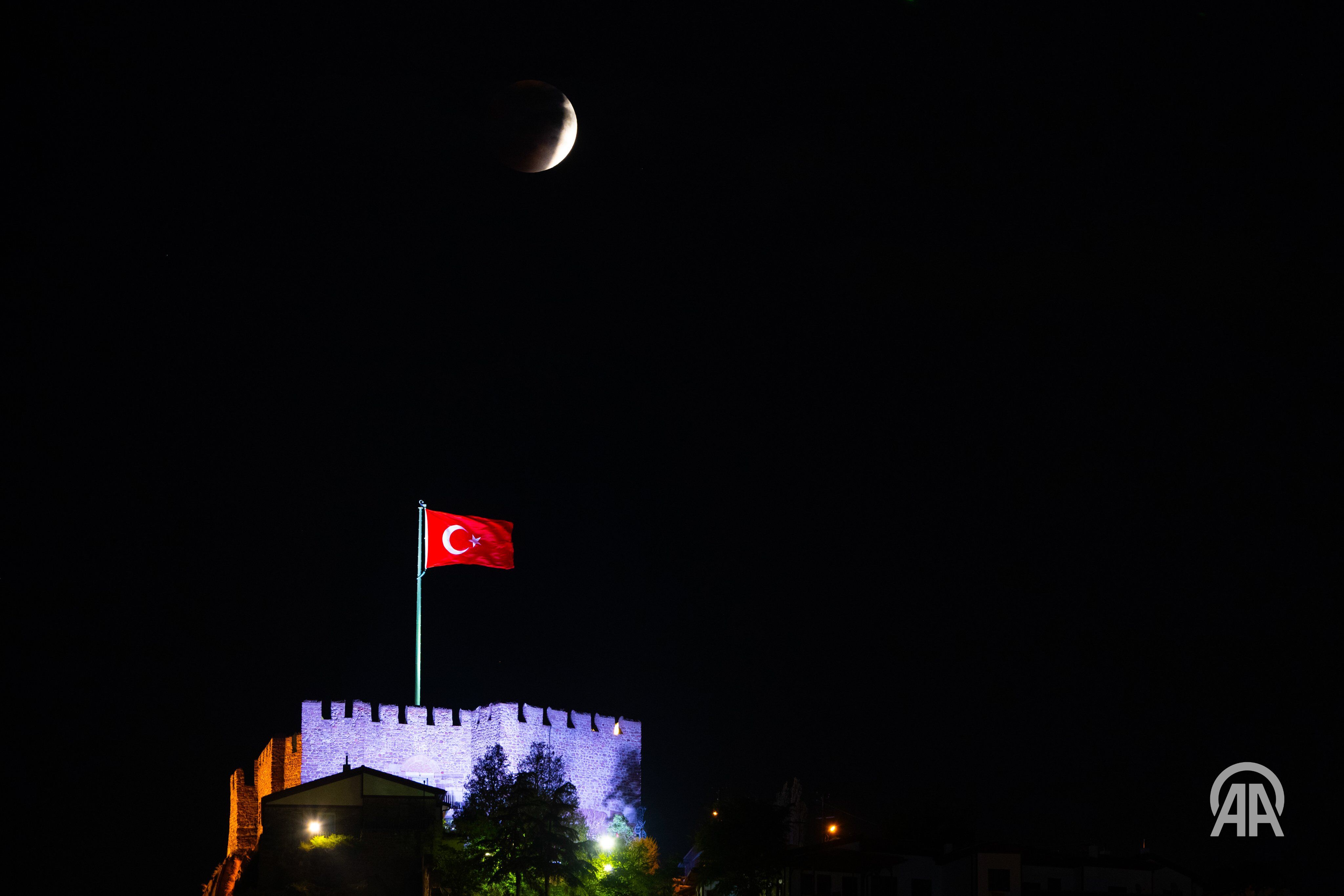 Kanlı Ay Tutulması Türkiye’den Böyle Görüntülendi! 5