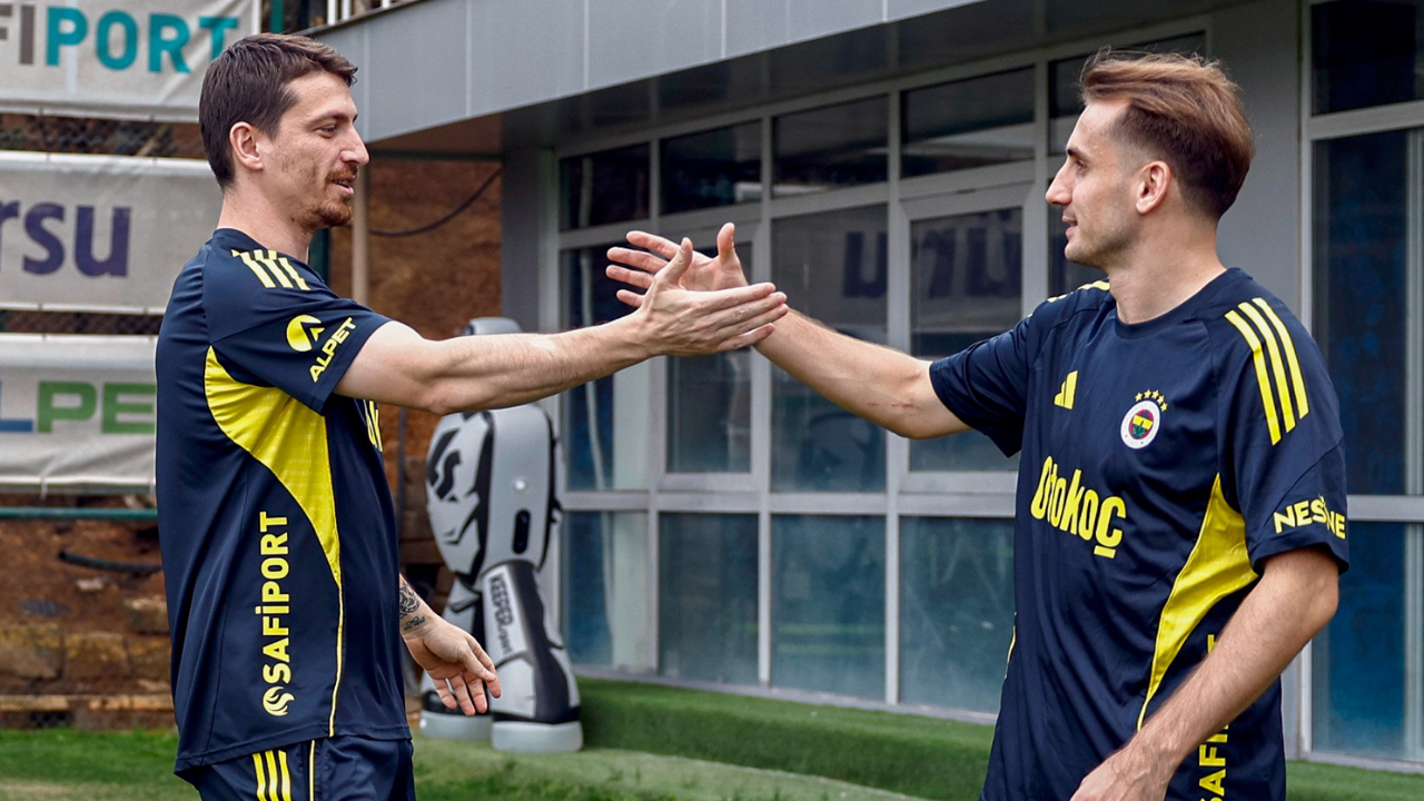 Kerem Aktürkoğlu Ile Mert Hakan Yandaş, Fenerbahçe Antrenmanında Buluştu (1)