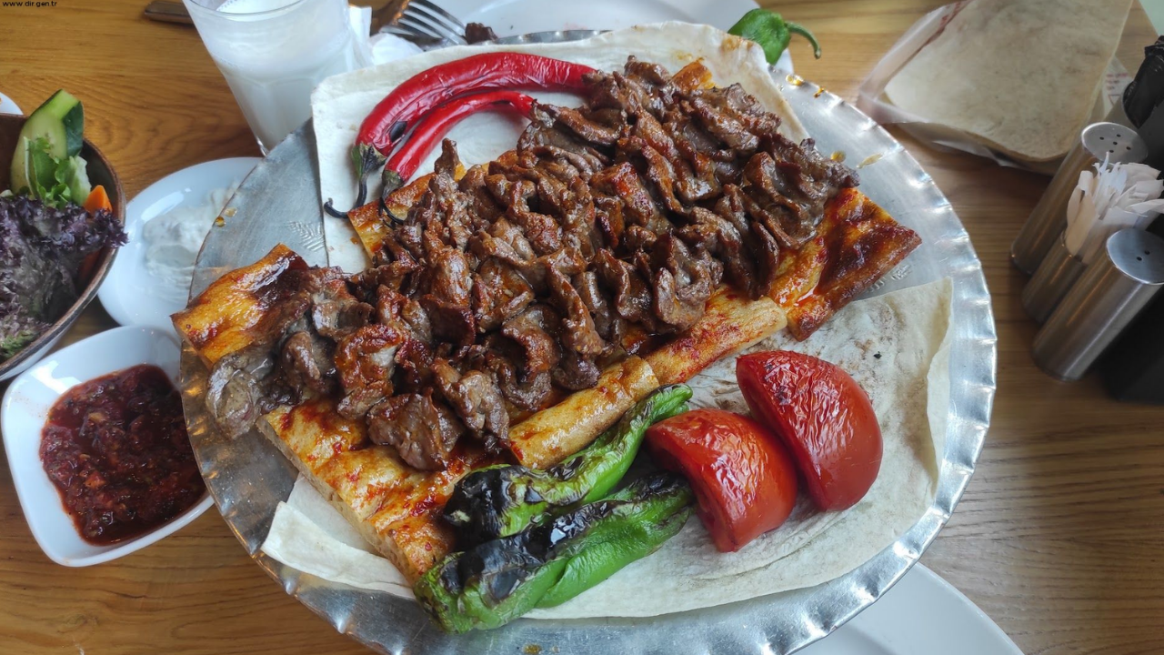 Müslüm Kebap Ve Bayram Usta Yaprak Kebap