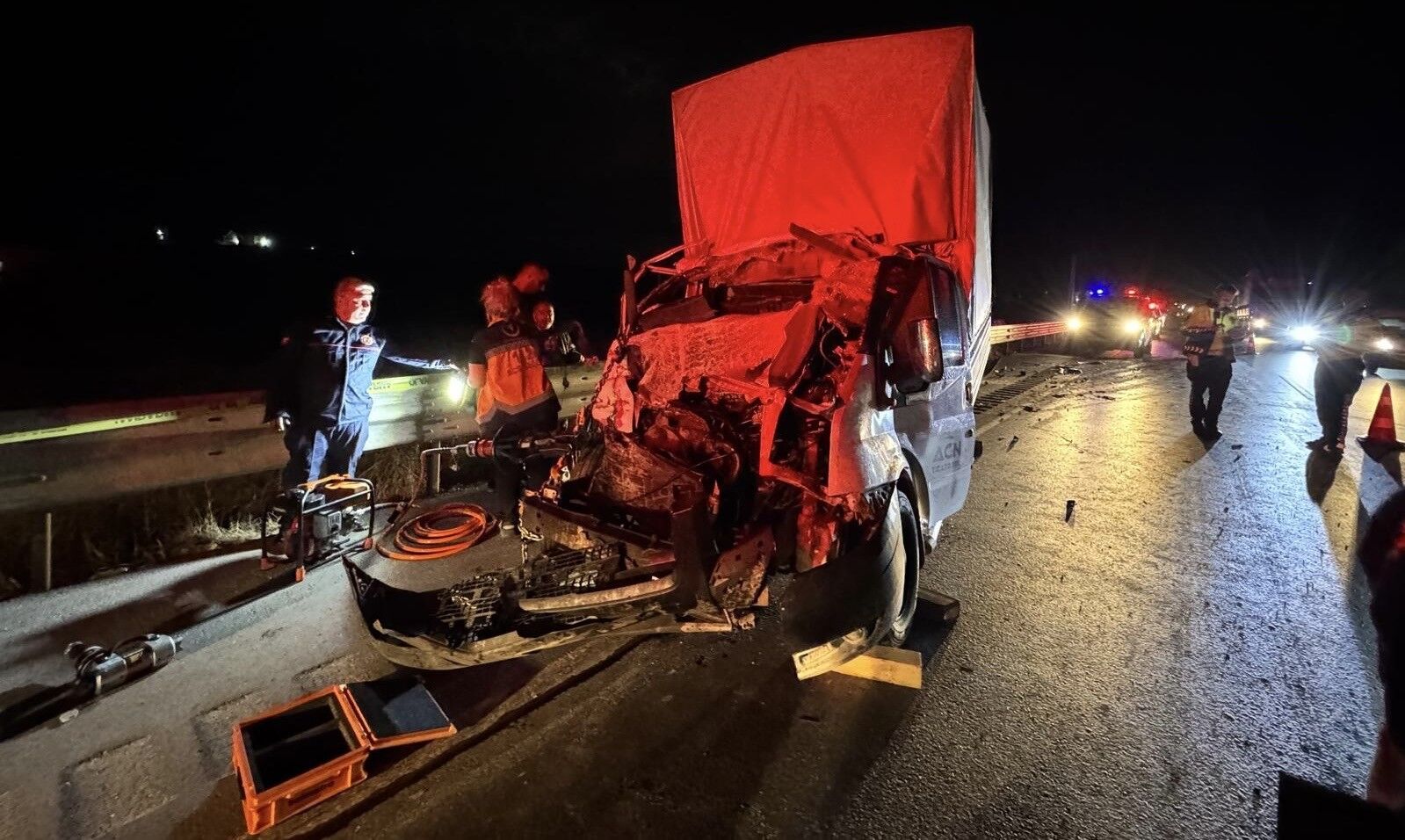 Gaziantep’te kamyonet kamyona çarptı: 1 ölü, 1 ağır yaralı