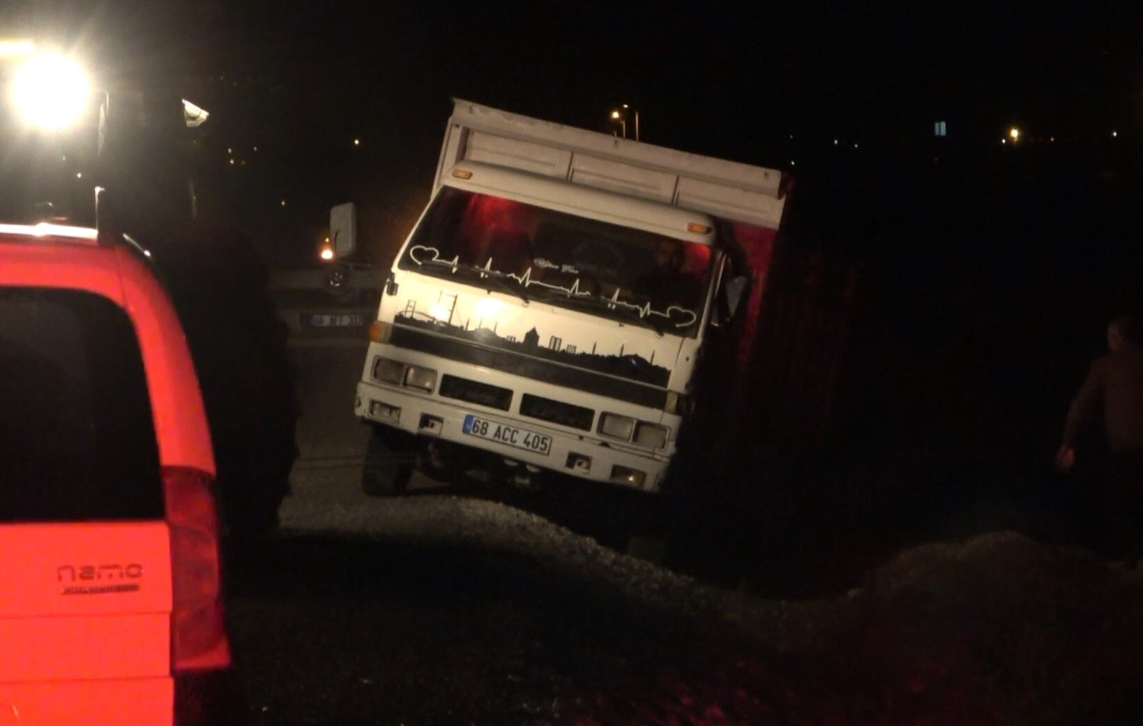Alkollü sürücü kazadan sonra gazeteciyi tehdit etti: Benim ağırlığımı göreceksin-2