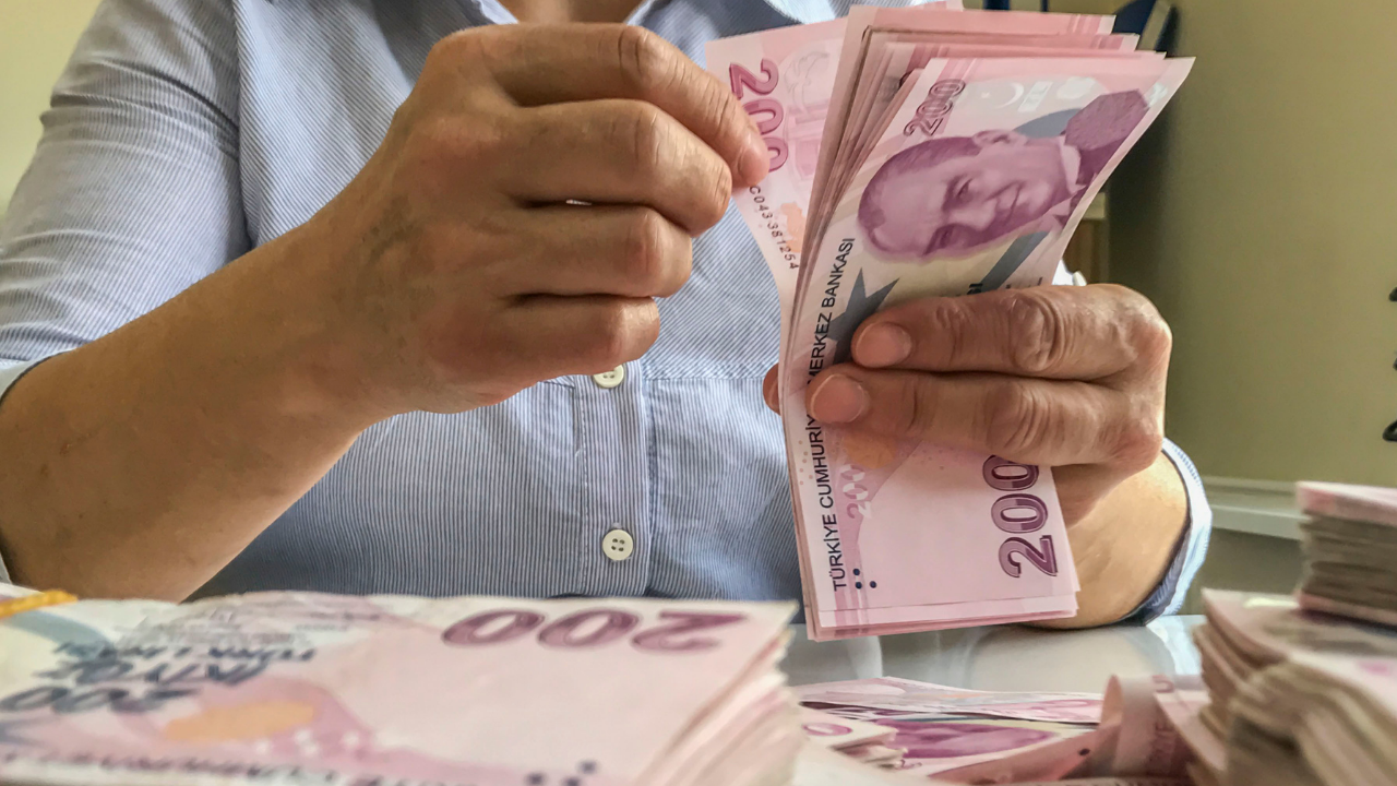 Asgari Ücret Toplantısının Tarihi Belli Oldu Sendikalar Masada Yok! (2)