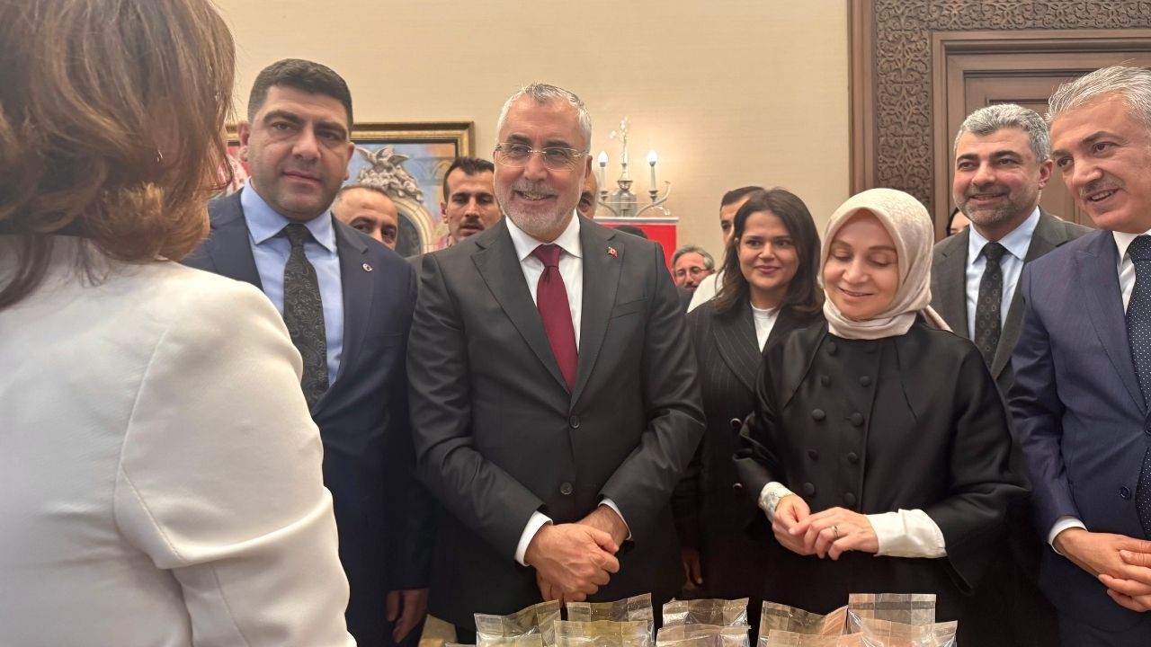 Bakan Işıkhan’dan Kadın Istihdamı Açıklaması! (2)