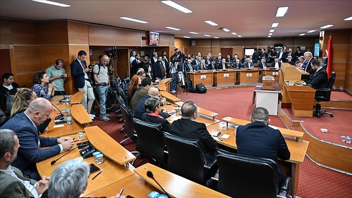 Bayrampaşa’da Olaylı Başkan Vekilliği Seçimi Oy Pusulası Krizi Salonu Karıştırdı 2