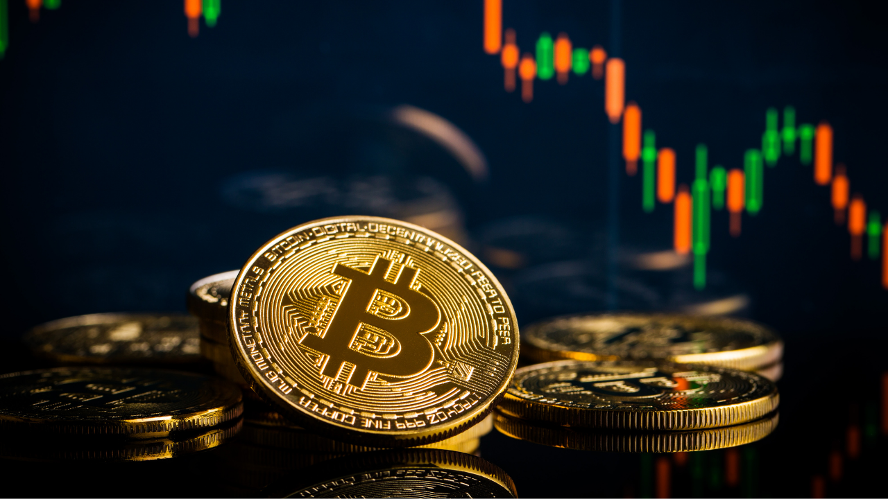 Bitcoin Tarihi Zirveyi Kırdı! 125 Bin Dolar Eşiği Aşıldı, Sırada Ne Var (1)