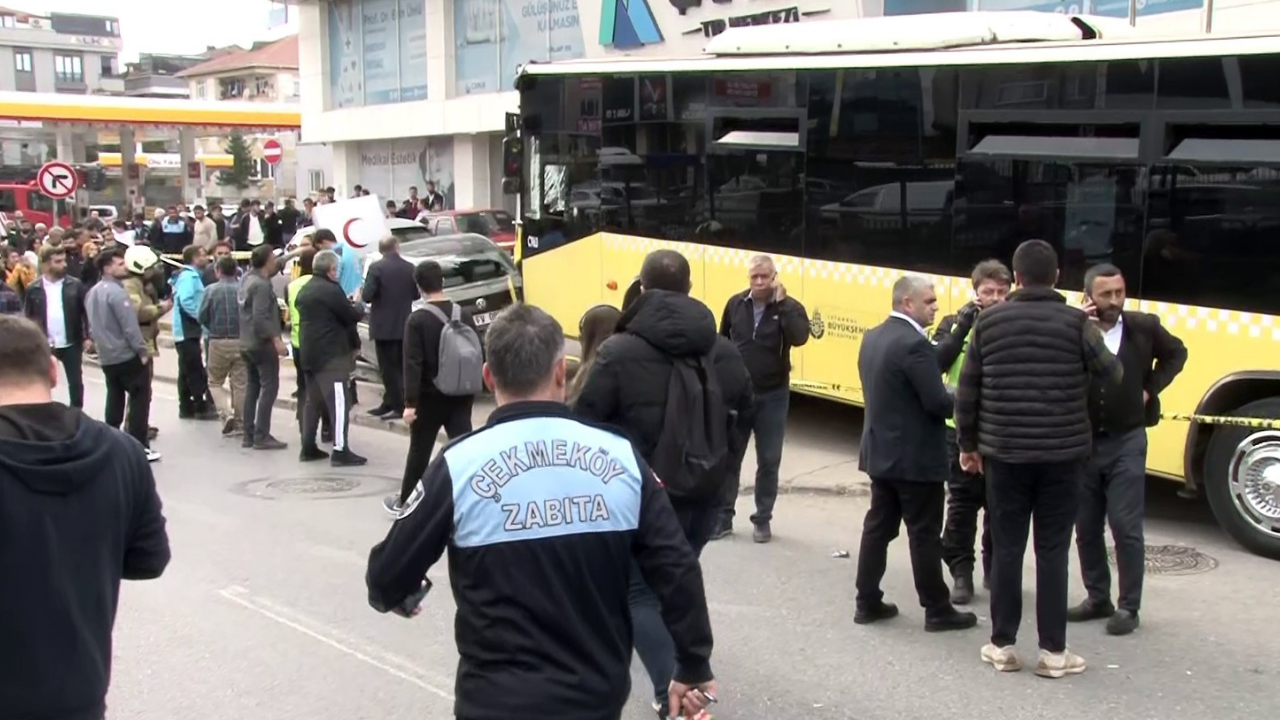 Çekmeköy’de İett Otobüsü Durağa Daldı 1 Ölü, 3 Yaralı