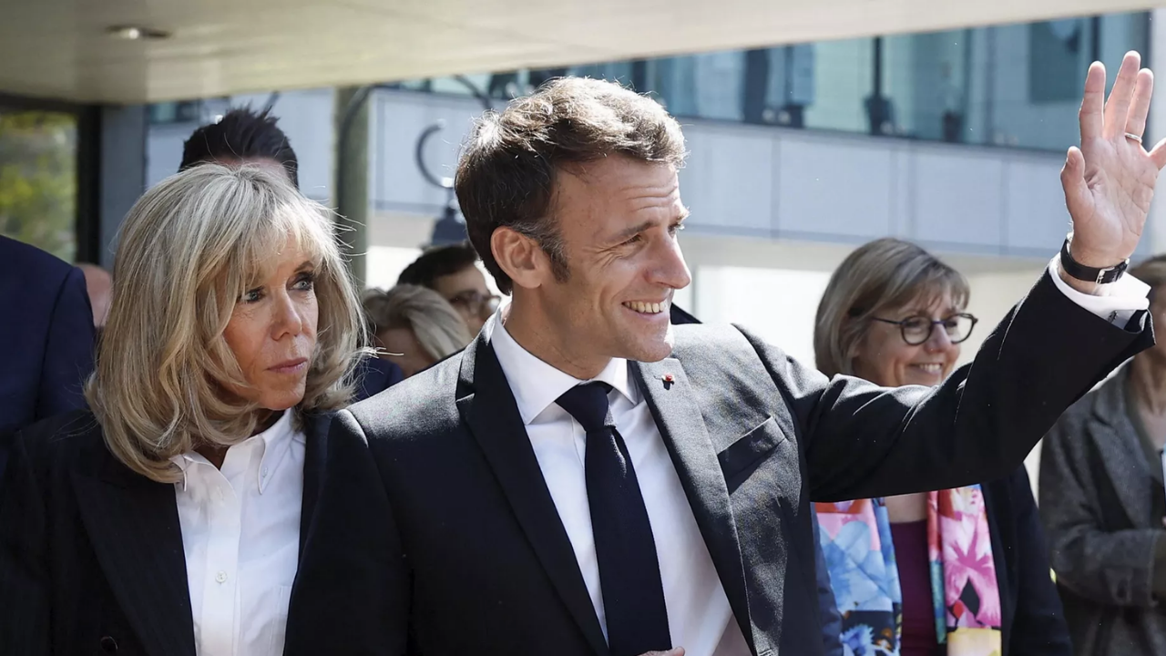 Fransa’da Skandal Brigitte Macron, Vergi Sisteminde Erkek Olarak Listelendi!