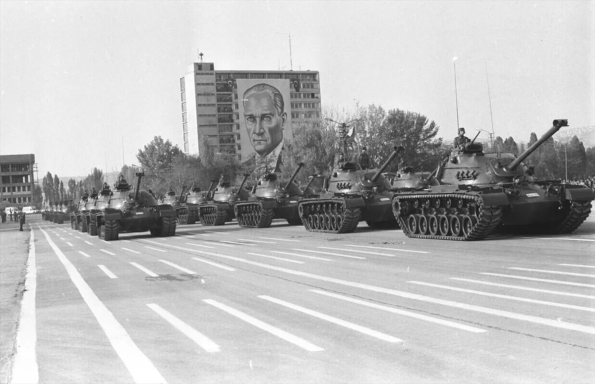 Geçmişten Bugüne Cumhuriyet Bayramı 10