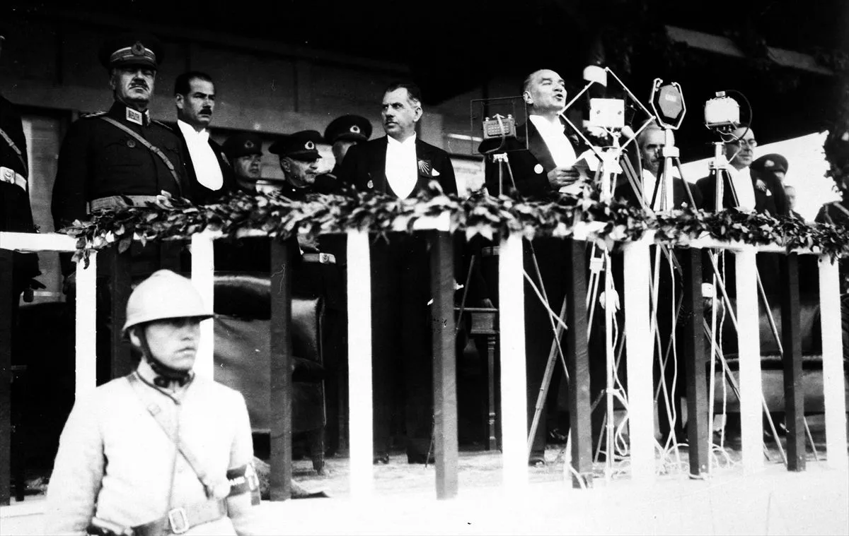 Geçmişten Bugüne Cumhuriyet Bayramı 2