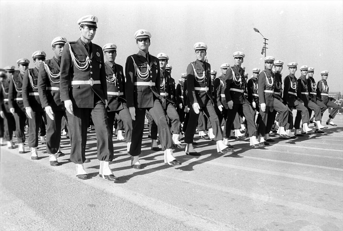 Geçmişten Bugüne Cumhuriyet Bayramı 8