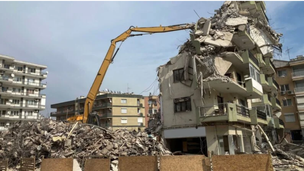 Kentsel Dönüşümde Asbest Gerçeği Zehir Soluyoruz! (1)