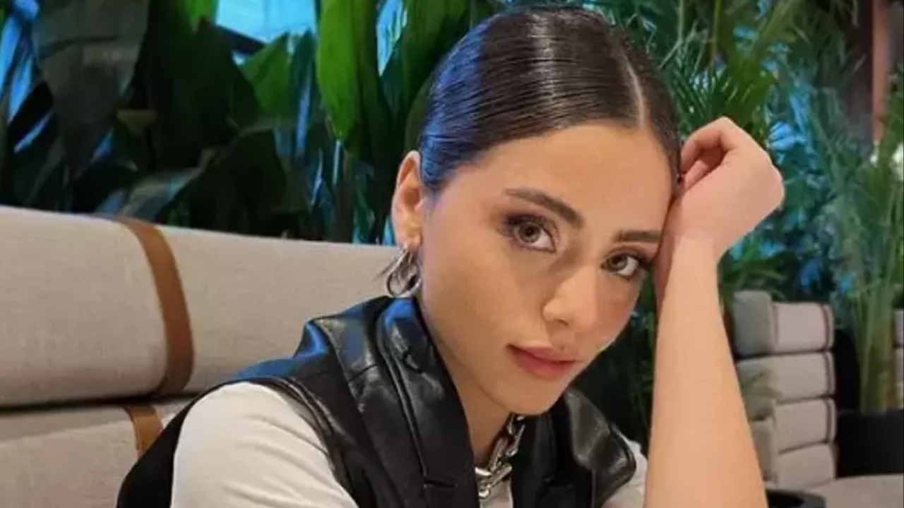 Kızılcık Şerbeti Hayranlarını Üzecek Haber Sıla Türkoğlu Veda Ediyor (2)