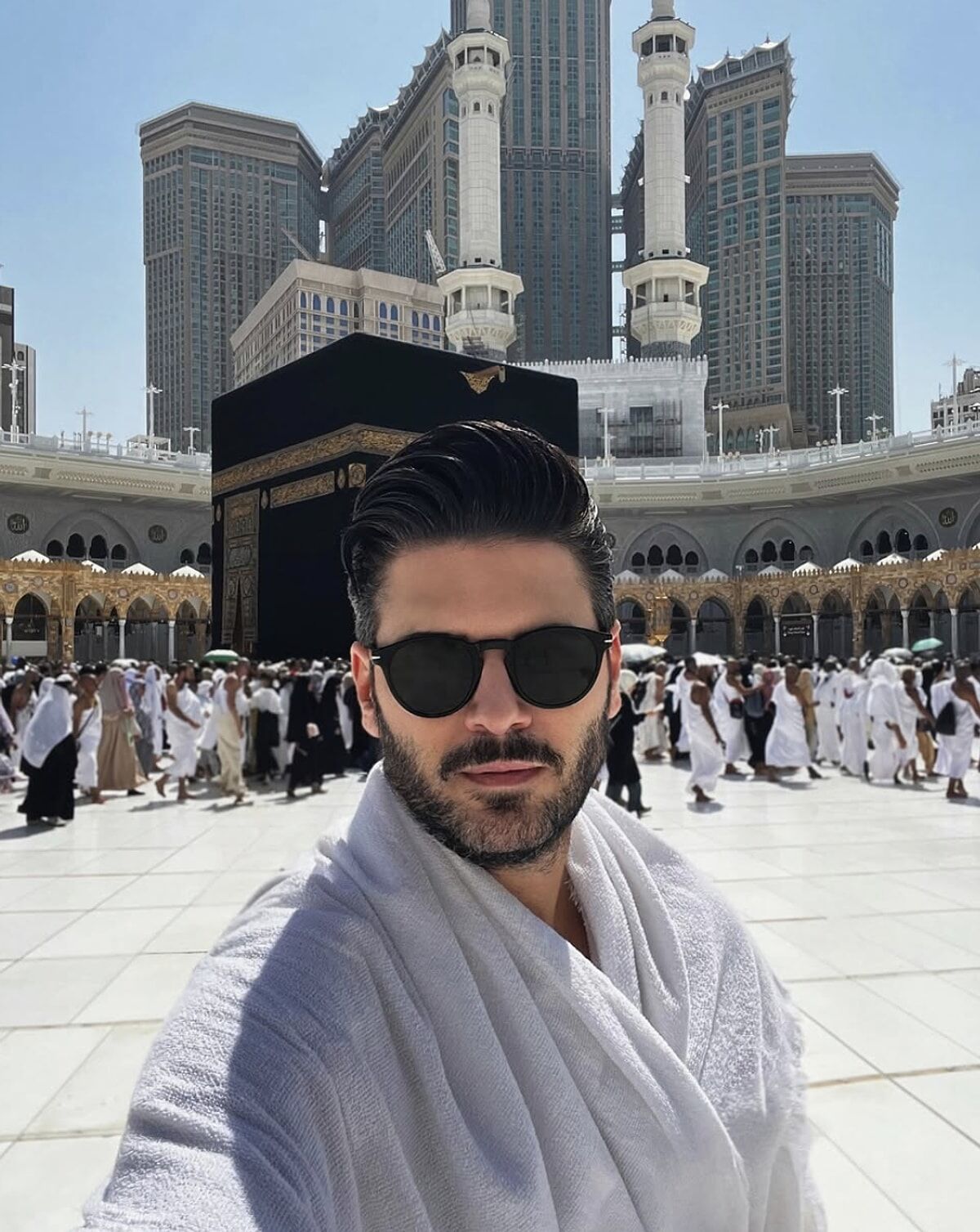 Tolgahan Sayışman’dan Umre Kuran Okurken Uyuya Kaldığı İddialarına Yanıt!1