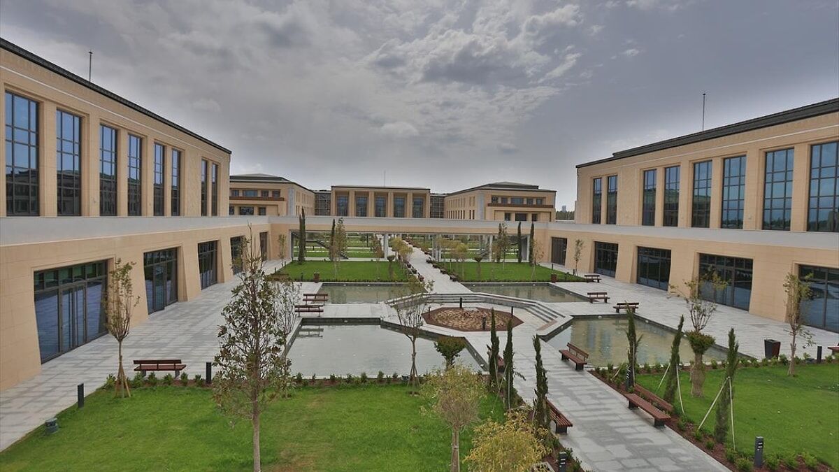 Tufan Erhürman’dan Tarihi Karar Cumhurbaşkanlığı Sarayı Kapılarını Halka Açtı!111