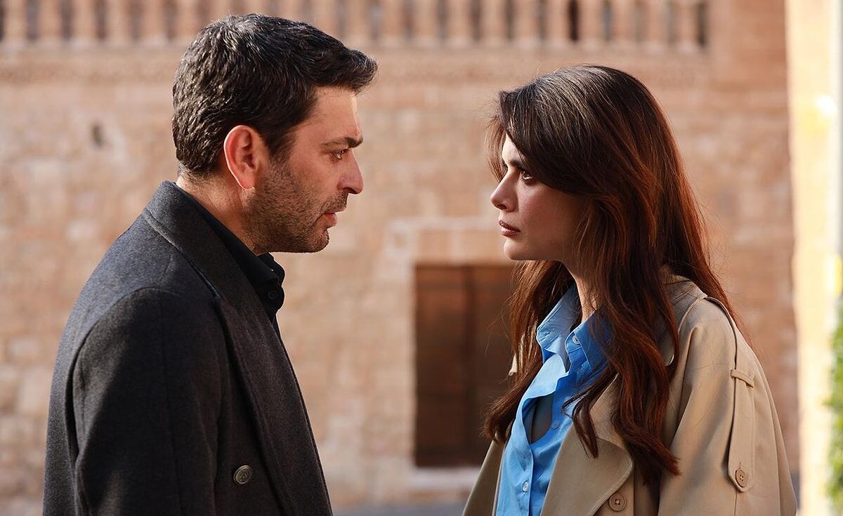 Uzak Şehir’de Şok Gelişme! Yeni Karakter İlanı İfşa Oldu, Hangi Başrolün Annesi Geliyor? 3